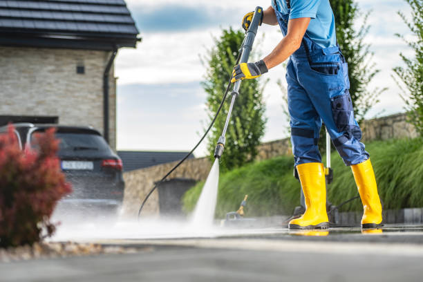 Best Commercial Pressure Washing  in Presque Isle, ME